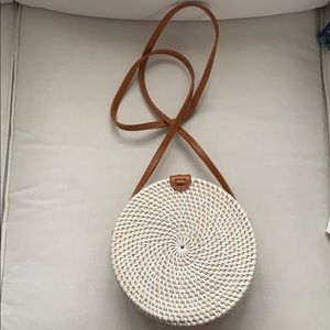 White wicker cross body bag